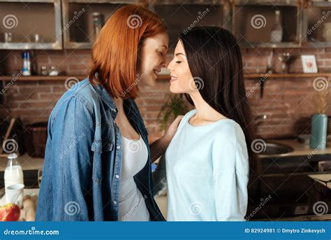 lesbians kissing and touching